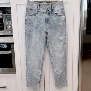 SOL High Rise Raw Hem Mom Jean